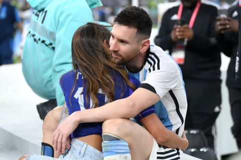 Lionel Messi werd smoorverliefd op jonge Nederlandse: 'Deed er alles aan om in haar buurt te komen'