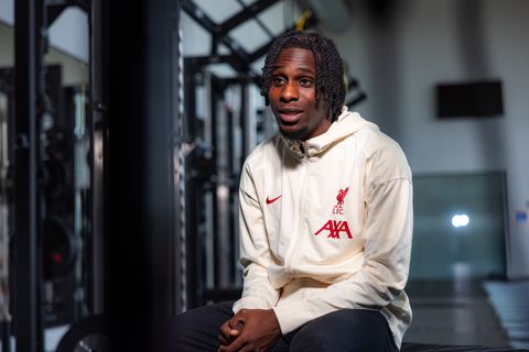 Liverpool-aanwinst Jeremie Frimpong loog tegen eigen vader over transfer: 'Maar hij is niet achterlijk'