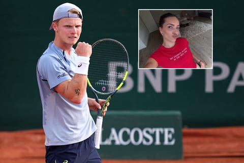 Toptennisser Jesper de Jong heeft twijfels over bijzonder kledingstuk van bekende vriendin: 'Wacht maar'
