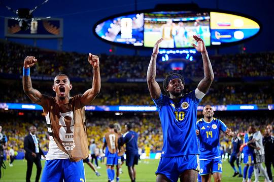 TV-gids Curaçao - Ivoorkust: op deze zender kijk je naar laatste groepswedstrijd van Dick Advocaat