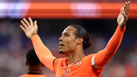 Volop blijdschap om keuze Oranje-international Virgil van Dijk (35): 'Belachelijk dat je hem afschrijft...'