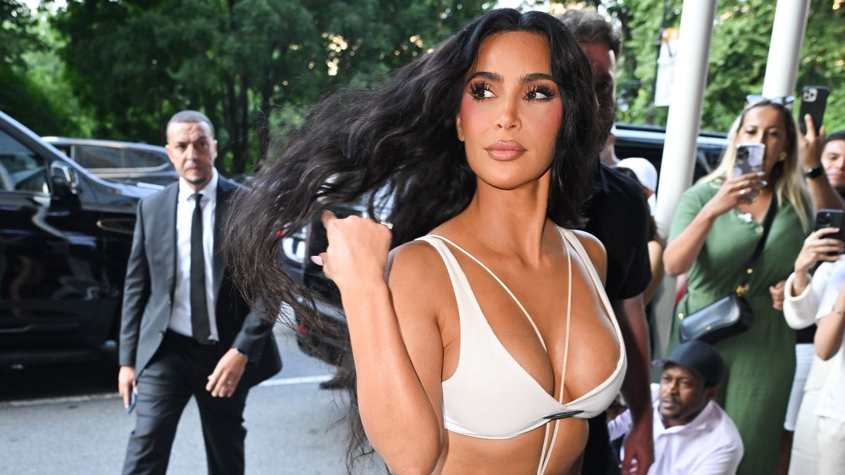 Vinícius Junior dolenthousiast na ontmoeting met Kim Kardashian bij Real Madrid