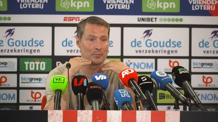 Feyenoord-coach Brian Priske luidt de noodklok na slechte seizoensstart: 'Ik verwacht dat er nog wat bijkomt'