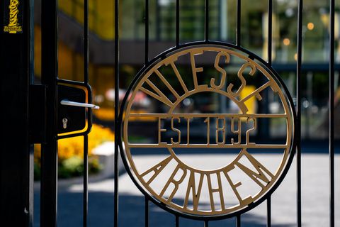 Vitesse nog dieper in de problemen: eigenaar van stadion verwacht miljoenen euro's van geplaagde club
