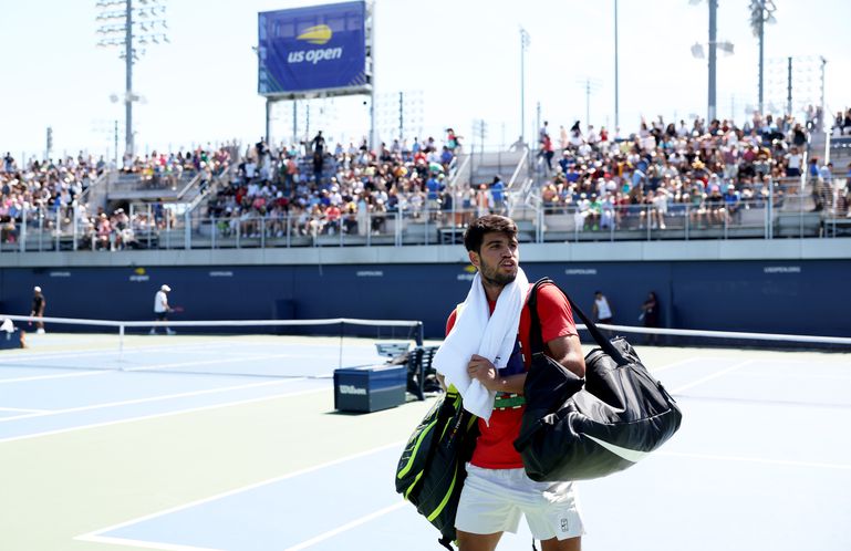 Toptennisser Carlos Alcaraz verschijnt met zéér opvallende aanpassing op US Open