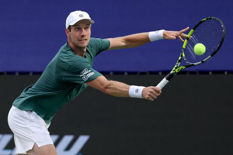 Zorgelijk moment tijdens partij Botic van de Zandschulp op US Open: 'We spelen pas verder als er medische hulp is'