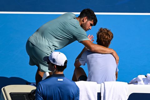 Opmerkelijke actie toptennisser Carlos Alcaraz levert nogal wat commentaar op: ‘Hoe dom is dit?’