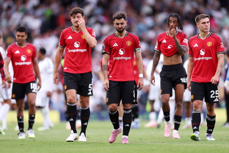 Manchester United-fans eisen verandering na dramatische seizoensstart: 'Een jaar de tijd gehad en niets bereikt'