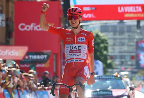 Klassementen Vuelta à España | Tadej Pogacar degradeert concurrentie en slaat al vroeg groot gat