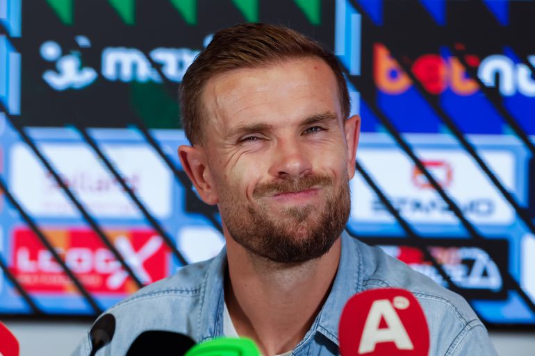 'Het is echt gekkigheid': ook Ajax-aanvoerder Jordan Henderson mengt zich in internationale discussie