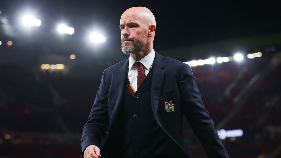 Ziedende Erik ten Hag fileert KNVB volledig: 'Dat moet per direct stoppen' image