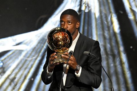 Emotionele band tussen Ballon d'Or-winnaar en Appie Nouri: Ousmane Dembélé belt familie van Ajacied