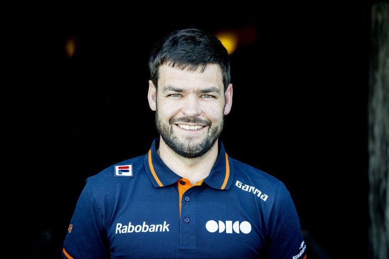 Liefdesleven van veelbesproken Sjinkie Knegt krijgt nieuw hoofdstuk: 'Ik heb inderdaad een relatie met haar'