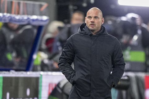 Ex-topvoetballer Wesley Sneijder vecht tegen tranen door mooie mijlpaal van zoon: 'Heel eerlijk, ik werd emotioneel'