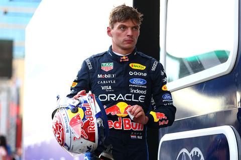 Max Verstappen woest na problemen bij Red Bull tijdens kwalificatie in Azerbeidzjan: 'Toen dacht ik: flikker op'