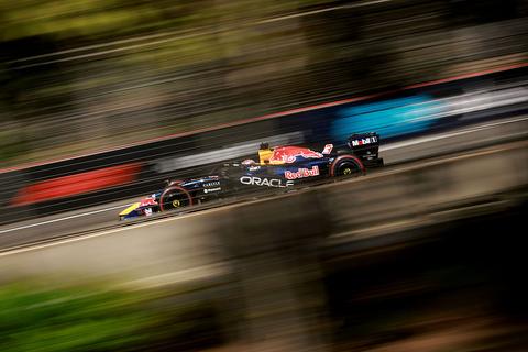 Max Verstappen stelt teleur in chaotische kwalificatie bij GP Azerbeidzjan, Russell slaat toe na drama van teamgenoot