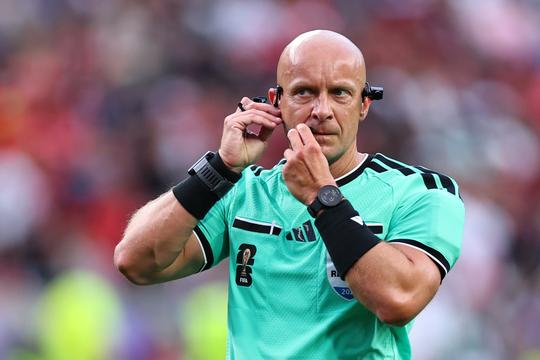 Dit is de scheidsrechter bij Servië - Nederland: Oranje moet na ophef tegen Duitsland opnieuw vrezen