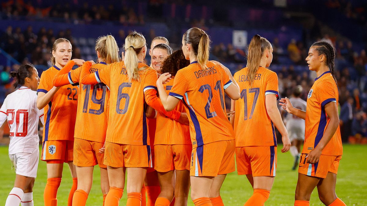 Jill Roord maakte rentree bij Oranje Leeuwinnen na jaar van afwezigheid: 'Ik had er nóg meer mogen maken'