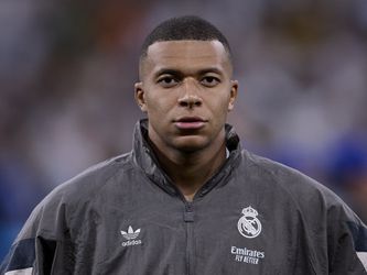 Kylian Mbappé in chaotische periode opnieuw in opspraak door onhandige foto