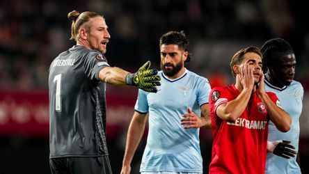 Samenvatting: vroege rode kaart laat FC Twente kansloos tegen Lazio Roma