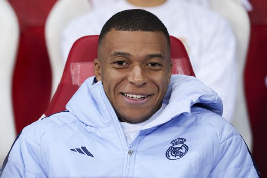 Verwarrende uitspraak voor Kylian Mbappé: PSG is hem 55 miljoen euro schuldig, maar hoeft niks te betalen