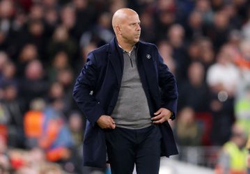 Premier League-collega boos na uitspraken Arne Slot: 'Interesseert me niet wat hij zegt'