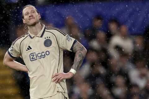 Ongeloof om acties van 'TBS'er' Wout Weghorst: 'Het is absurd hoe hij Ajax dupeert'