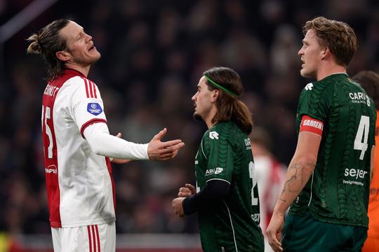 Huidige staat van Ajax doet pijn bij oud-directeur: 'Ik leef mee met die mensen'