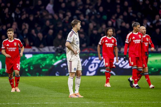 Armoedig Ajax bereikt historisch dieptepunt na debacle in Champions League