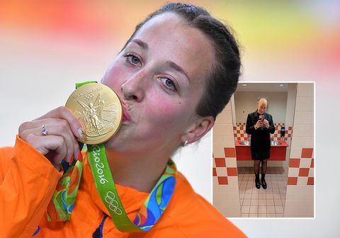 Emotioneel moment voor Nederlandse wielerkampioene in zware tijd: 'Zo lief en zo attent'