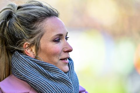 'Hélène Hendriks kan vriend toch niet geheim houden: dit is haar 22 jaar oudere vlam'