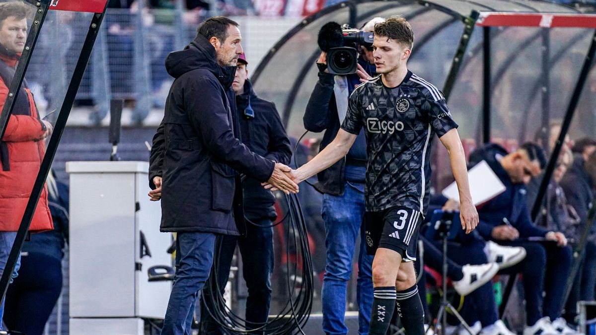 Ronald de Boer snapt wissel van Anton Gaaei wel: 'Waarom wachten tot de rust en dat het dan al 3-0 staat'