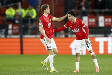 AZ voorkomt dankzij 'Oranje-vrije trap' blamage tegen Armeense voetbaldwerg en is verder in Conference League