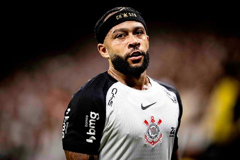 Nederlandse topvoetballer (32) maakt met club krachtig statement tegen racisme na Vinícius-rel