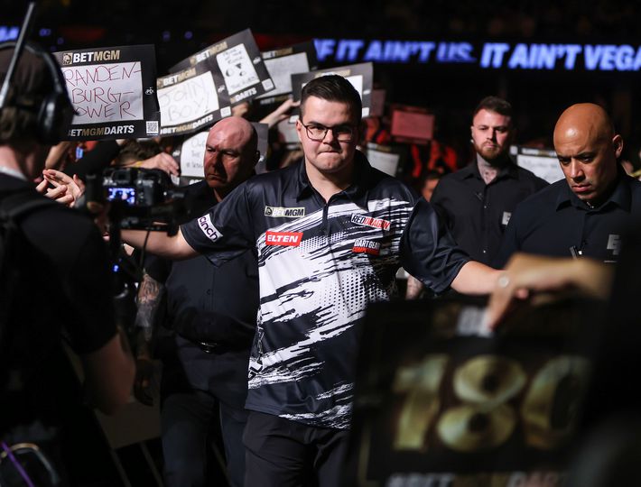 Gian van Veen. © PDC Darts