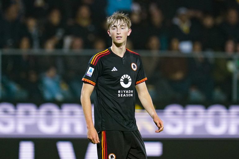 Dean Huijsen 'voelt zich echt Spaans' en is blij met zijn keuze voor het nationale elftal