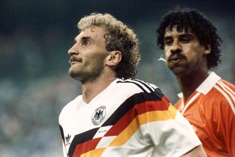 De dag dat Oranje-icoon Frank Rijkaard als dier door het leven ging op het WK voetbal