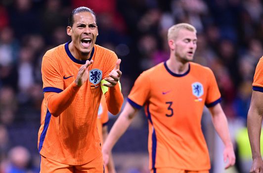 Virgil van Dijk baalt van spelhervattingen Duitsland: 'We hadden er zelf één of twee mogen maken'