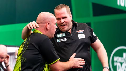 Dirk van Duijvenbode klaargestoomd voor Premier League Darts: 'Aan ideale schoonzonen heb je niks'