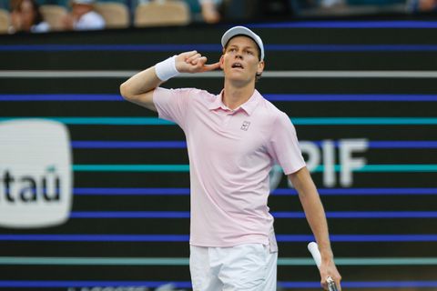 Toptennisser Jannik Sinner zet geweldige reeks op Masters én tegen Amerikanen voort