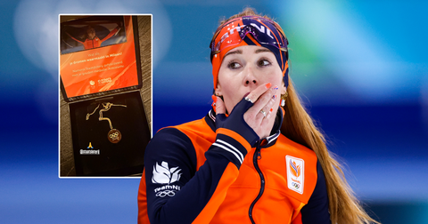 Schaatskampioene Antoinette Rijpma-de Jong toont bijzonder aandenken na olympische titel