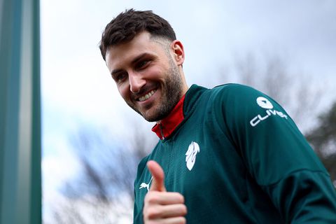 Ex-Feyenoorder Santiago Gimenez kon niet meer rennen door 'ondraaglijke' pijn: 'Het was verschrikkelijk'