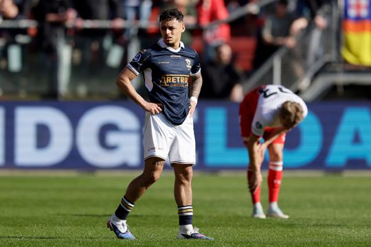 KNVB deelt waarschuwing uit aan alle betaald voetbal-clubs na veelbesproken 'paspoortgate'