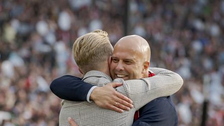 Dirk Kuijt over komst Arne Slot naar Liverpool: 'Ik ben best opgewonden, eerlijk gezegd'