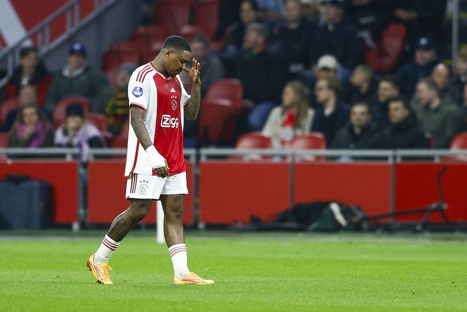 Ajax moet Steven Bergwijn één duel missen in strijd om plek vijf