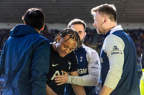 Oranje-international Xavi Simons laat zich helemaal gaan in opmerkelijke video