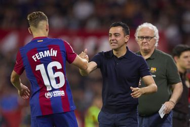 Xavi neemt afscheid van FC Barcelona met overwinning op Sevilla