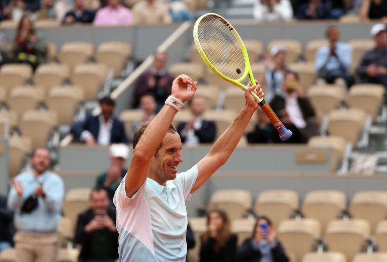 Franse tennislegende (38) stelt afscheid nog even uit en mag op Roland Garros dromen van sprookjeseinde