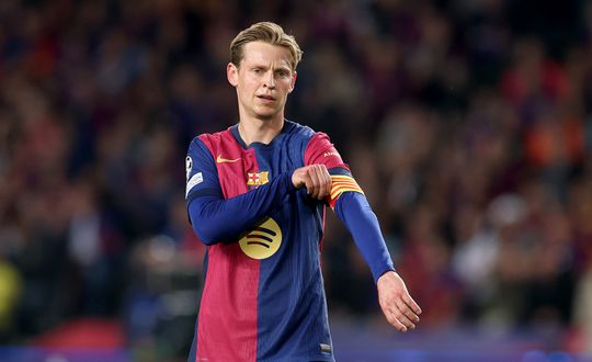'Toekomst Frenkie de Jong bij FC Barcelona hangt aan zijden draadje'