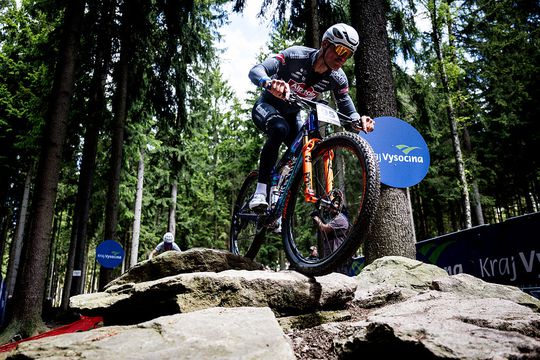 Begrip voor Mathieu van der Poel ondanks nieuw debacle: ‘Hij moet risico nemen’